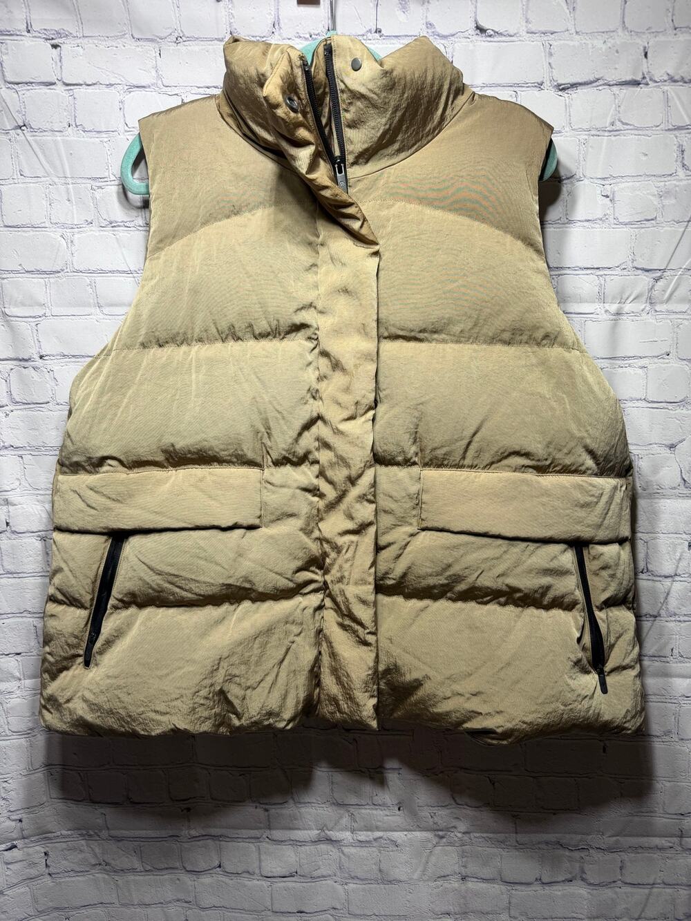 Lululemon Womens In a Flurry Vest Frontier Tan Sz 12 Oversized Layer